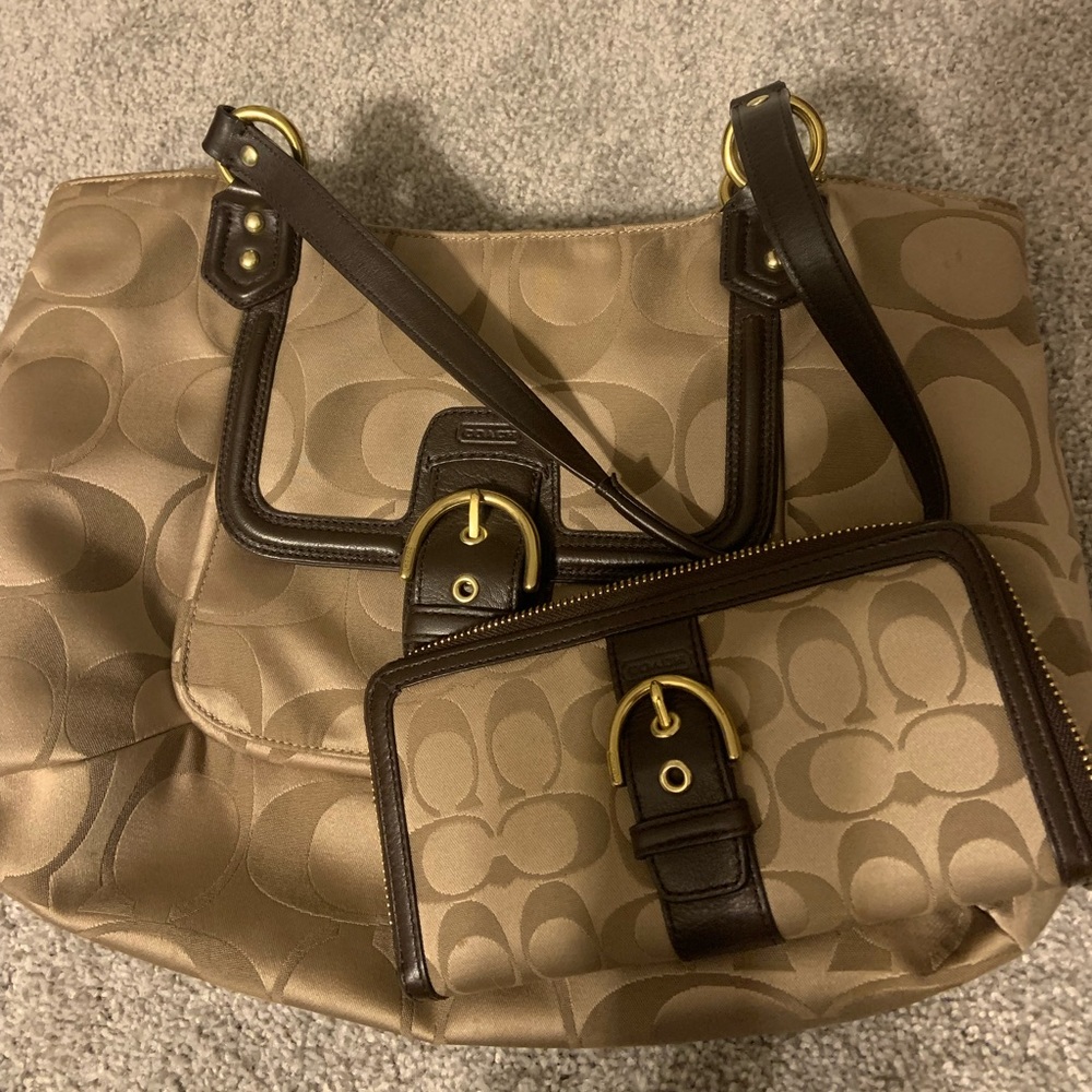 Coach Purse & Wallet